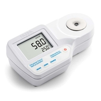 Refractometer