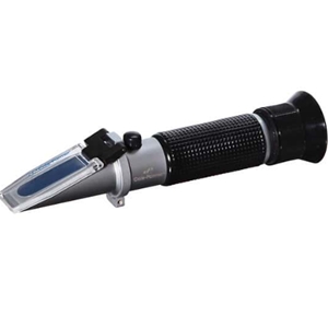<p>Handheld Analog Refractometer for Laboratory Applications</p>